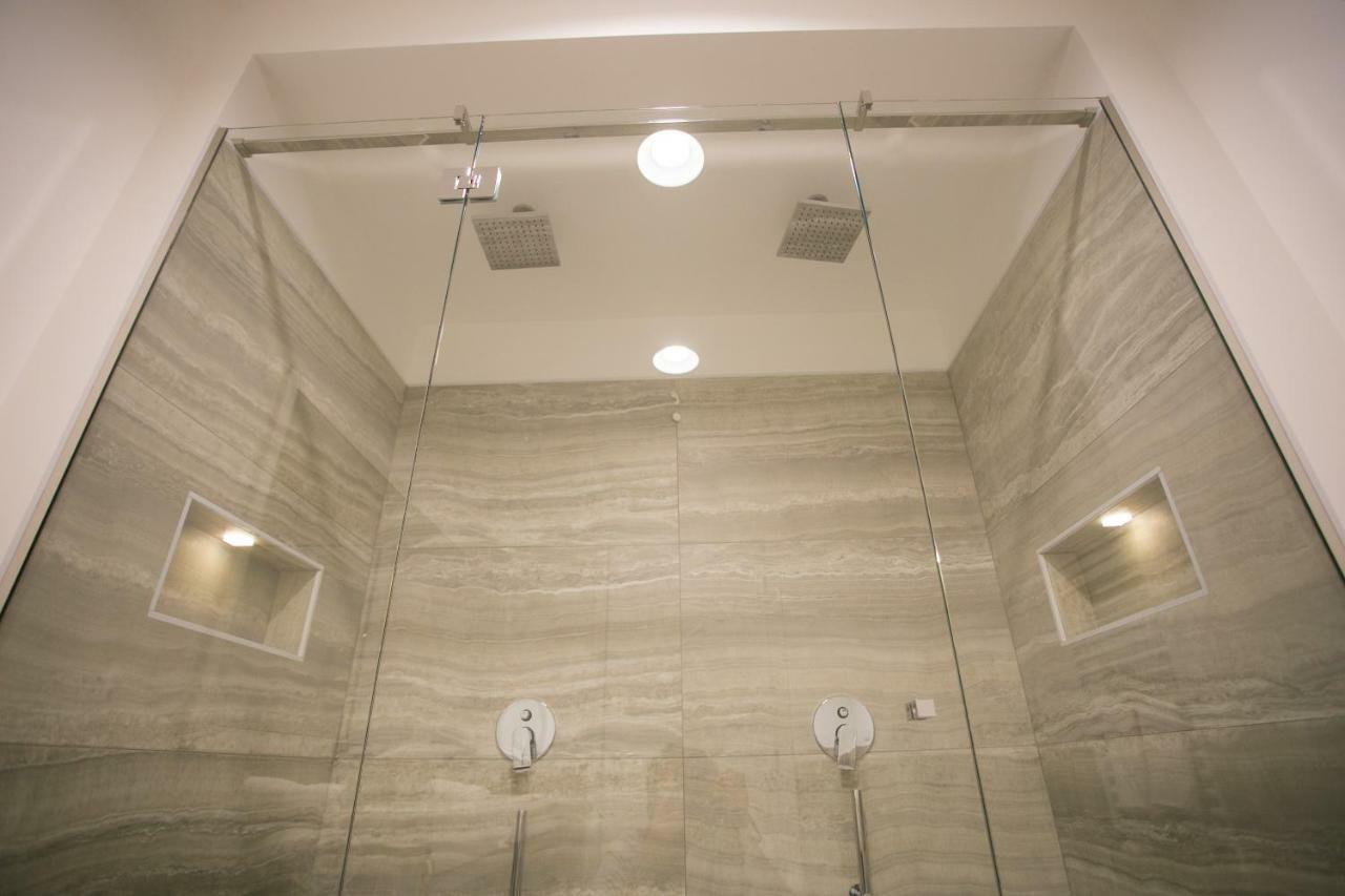 Mosella Suite Hotel Sottomarina Exterior photo