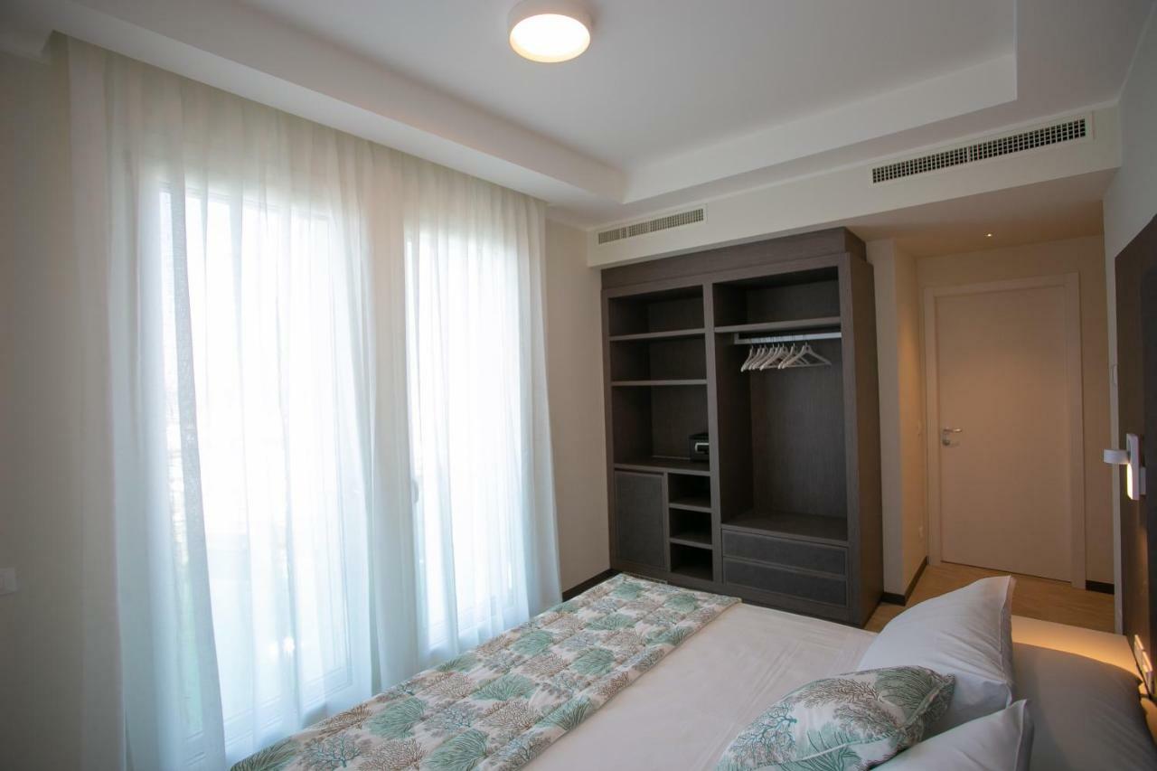 Mosella Suite Hotel Sottomarina Exterior photo